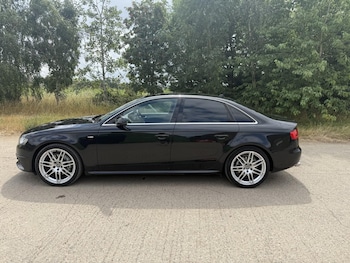 Used Audi A4 2010 for sale - 79290208: Photo