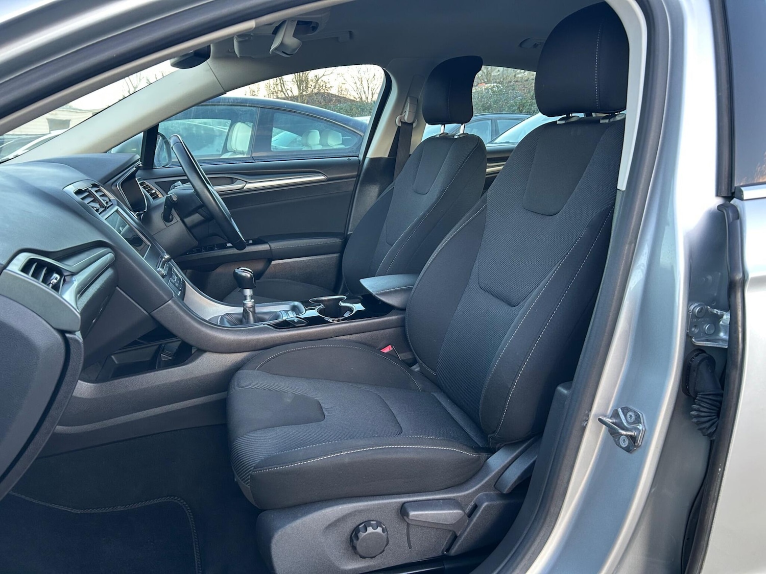 Used Ford Mondeo 2017 for sale - 76783330: Photo 18