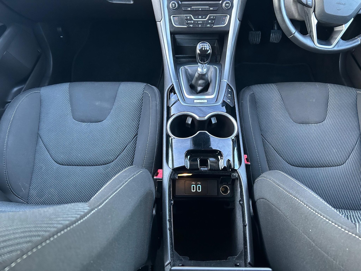 Used Ford Mondeo 2017 for sale - 76783330: Photo 21