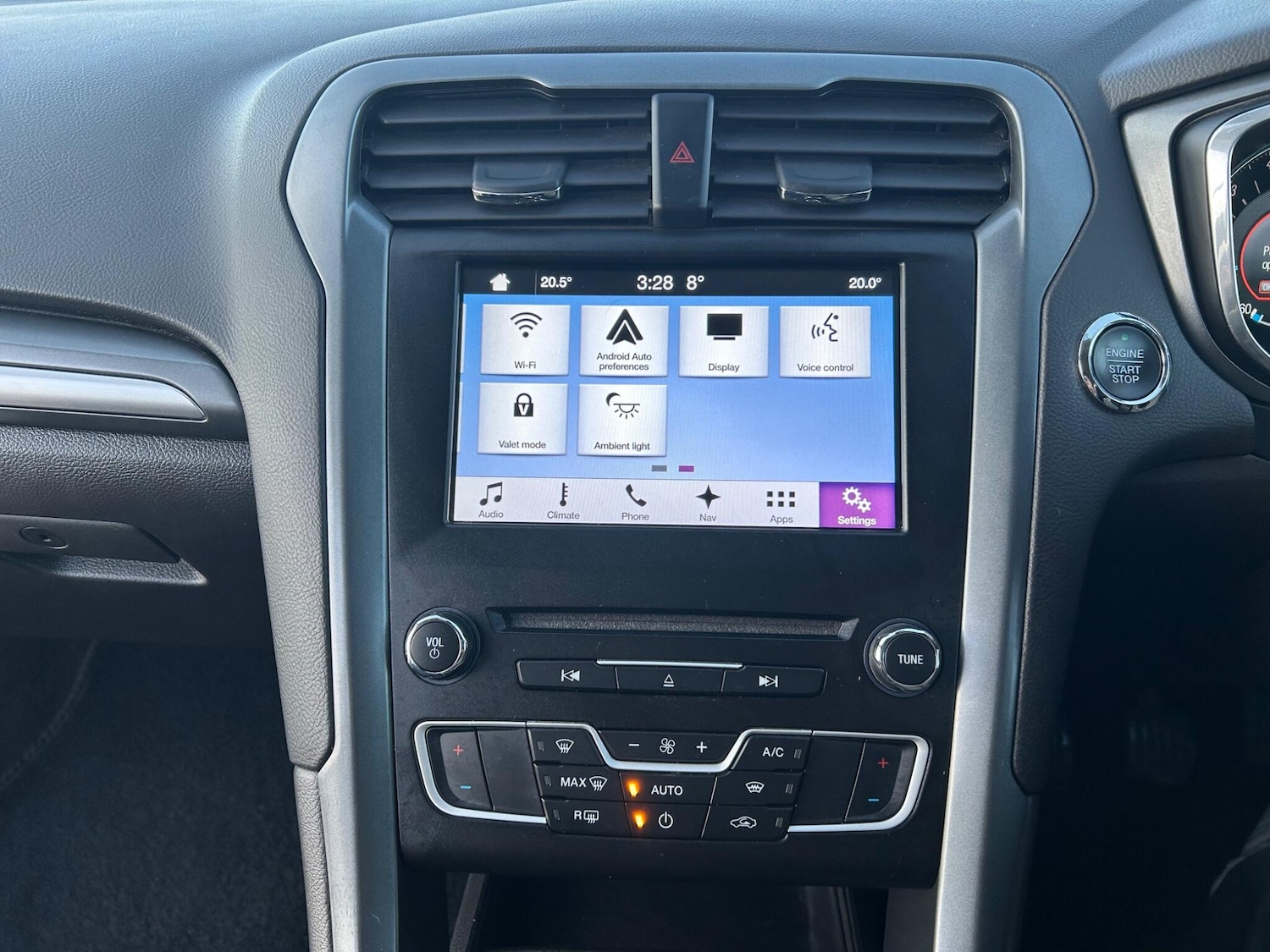 Used Ford Mondeo 2017 for sale - 76783330: Photo 41