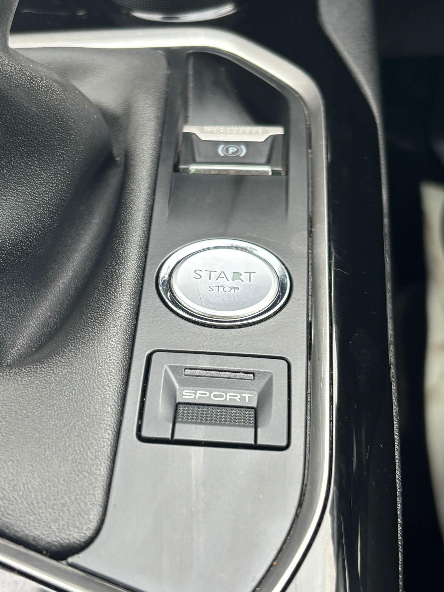 Used Peugeot 3008 2017 for sale - 77045778: Photo 14