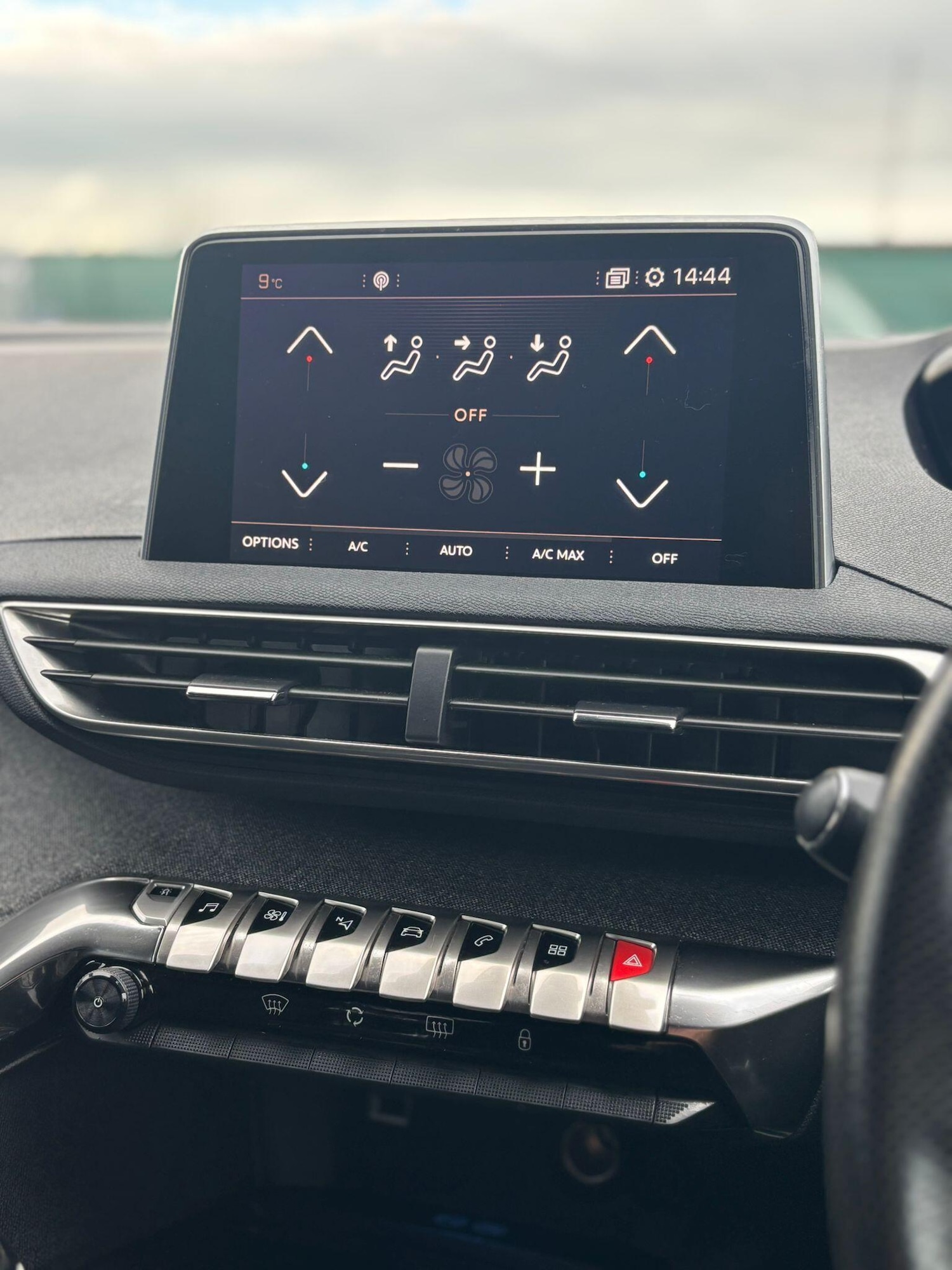 Used Peugeot 3008 2017 for sale - 77045778: Photo 19