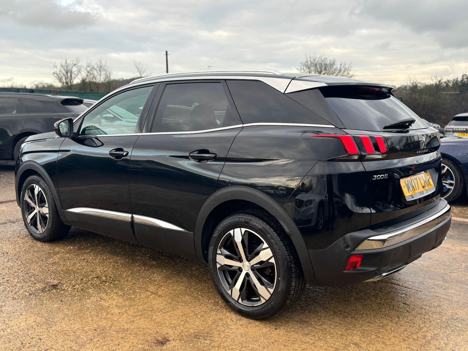 Used Peugeot 3008 2017 for sale - 77045778: Photo 4