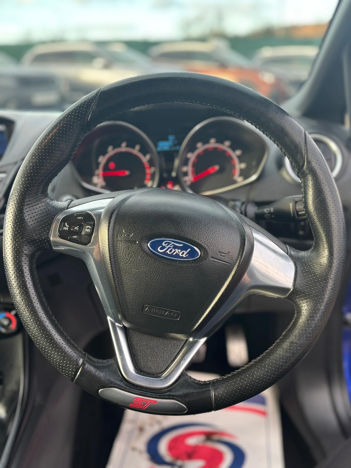 Used Ford Fiesta 2015 for sale - 77236217: Photo 16