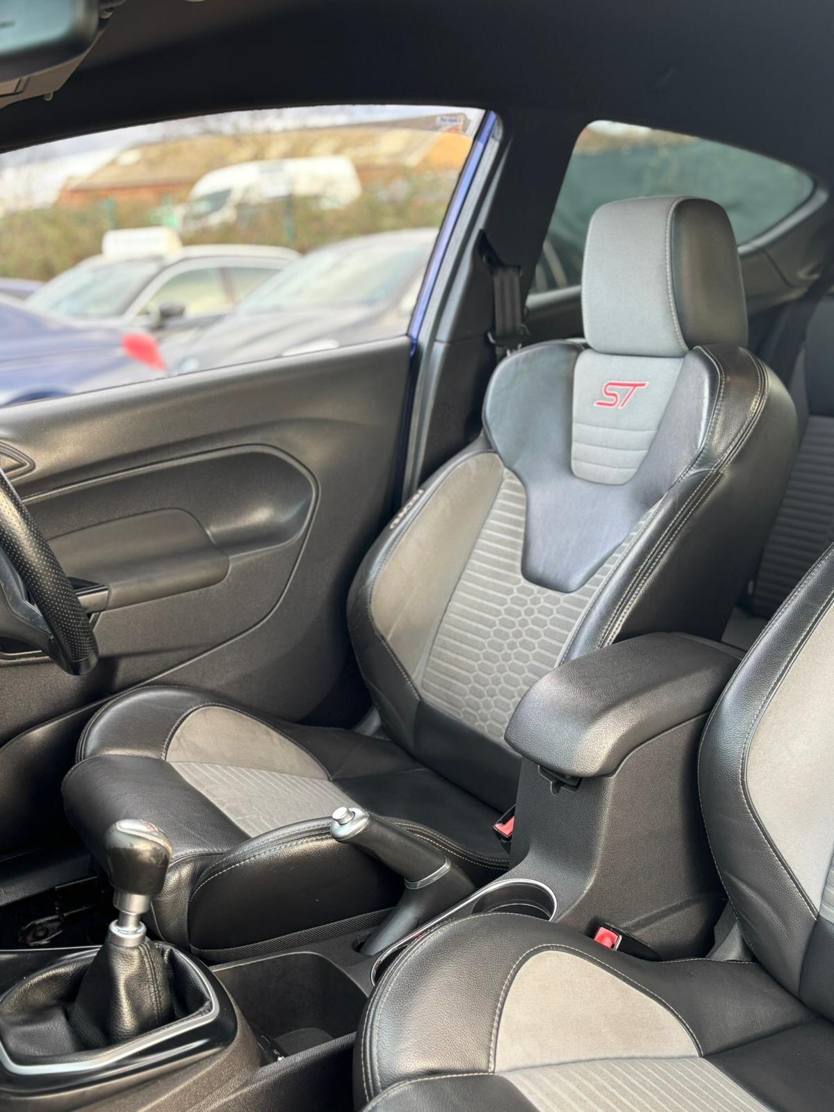 Used Ford Fiesta 2015 for sale - 77236217: Photo 17