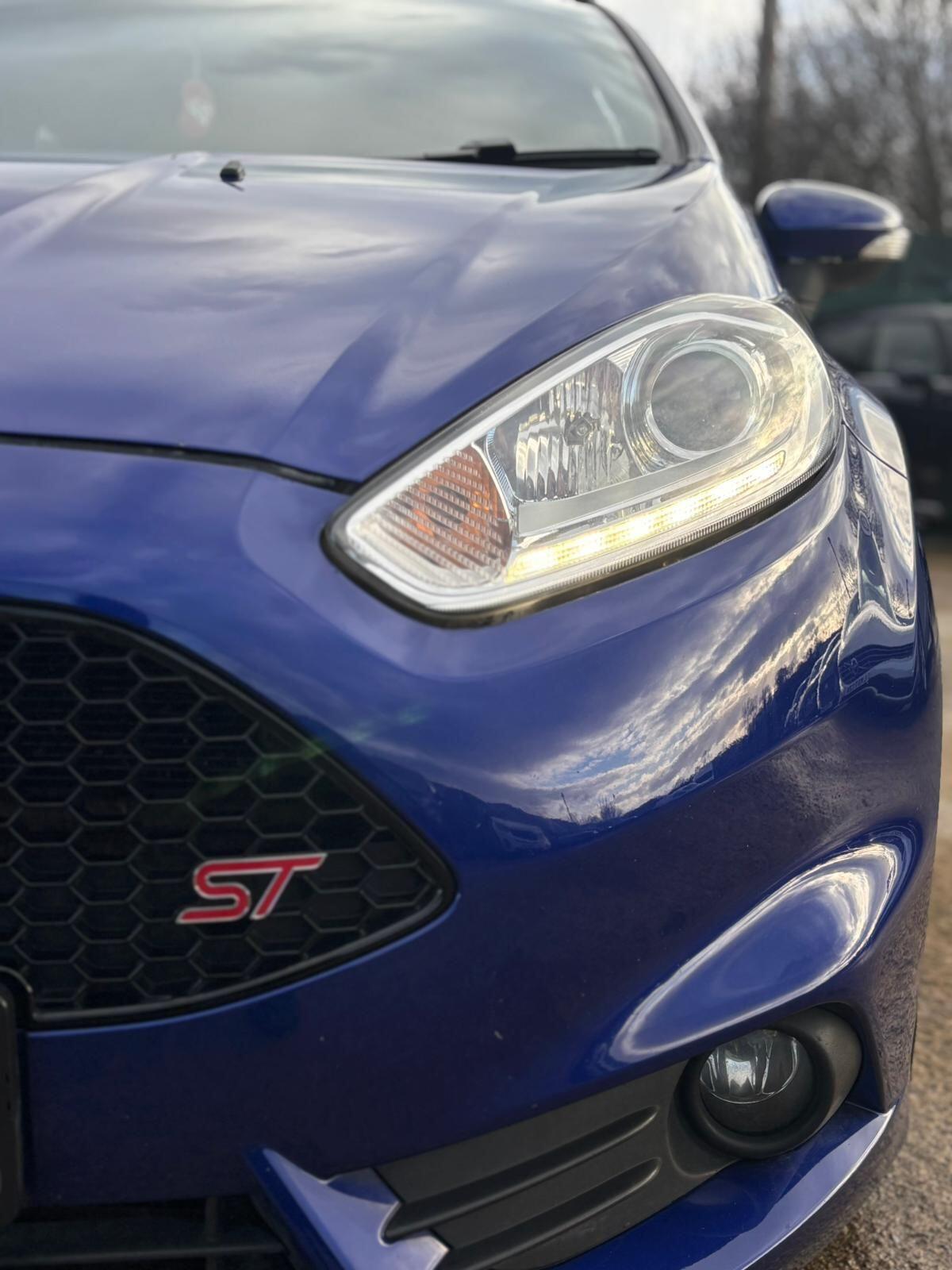 Used Ford Fiesta 2015 for sale - 77236217: Photo 20