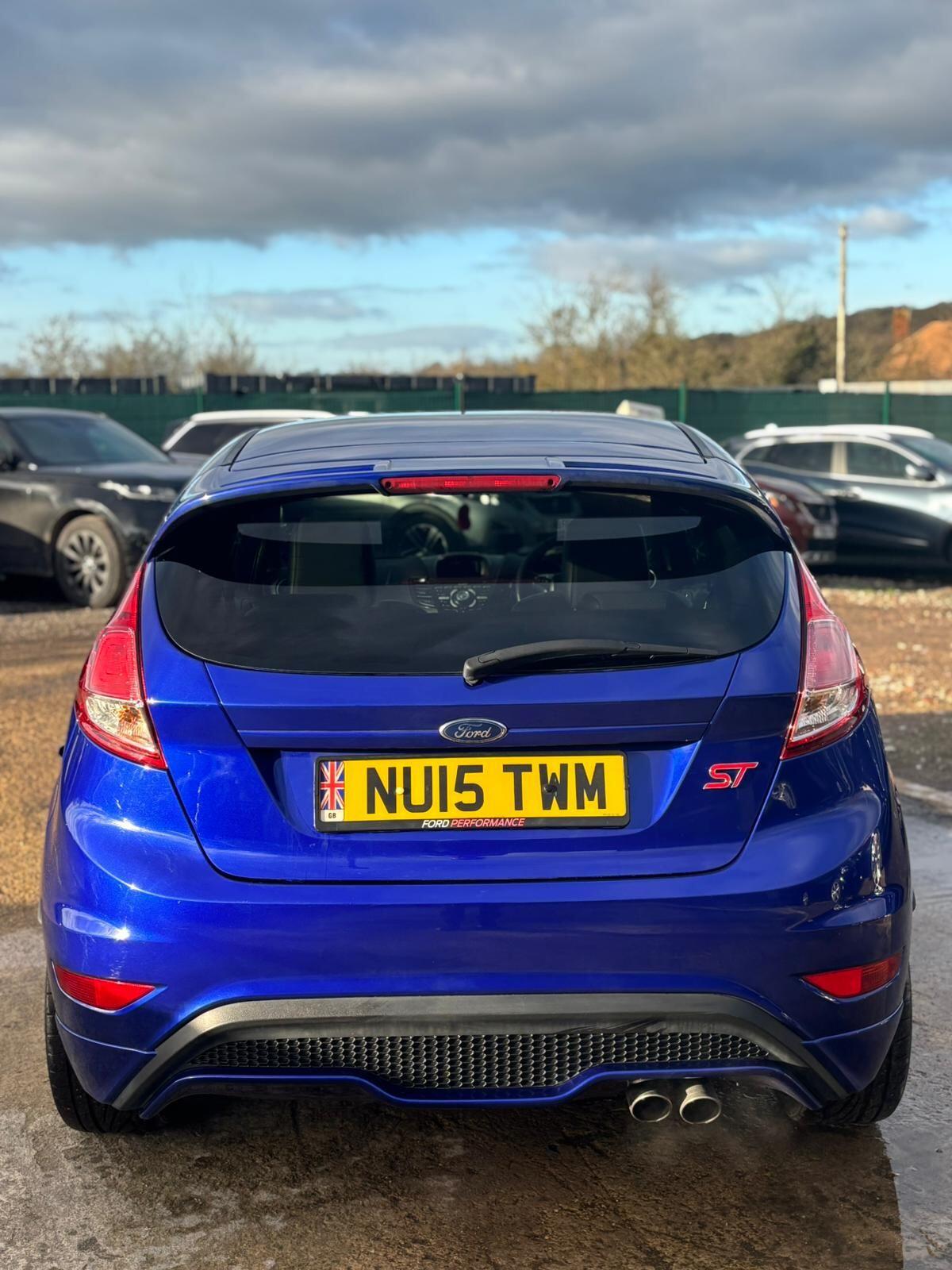 Used Ford Fiesta 2015 for sale - 77236217: Photo 4