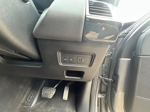 Used Land Rover Discovery 2018 for sale - 75118697: Photo 45