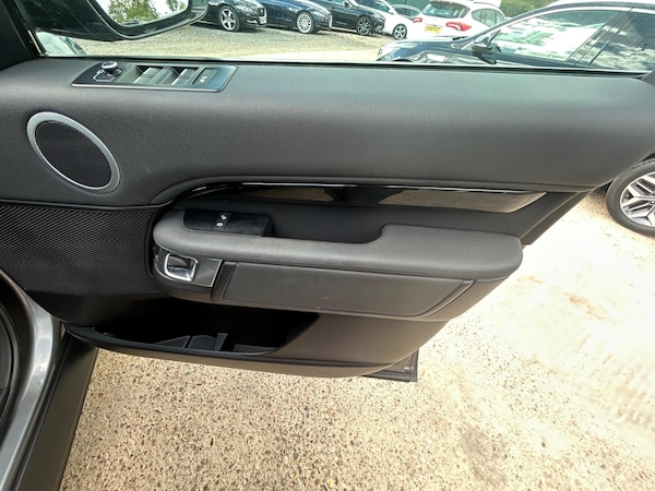 Used Land Rover Discovery 2018 for sale - 75118697: Photo 46
