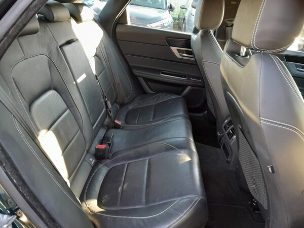 Used Jaguar XF 2016 for sale - 72082635: Photo 17