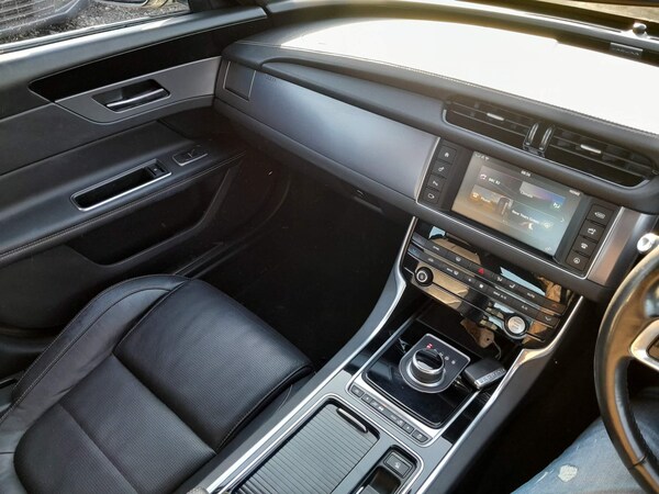 Used Jaguar XF 2016 for sale - 72082635: Photo 26