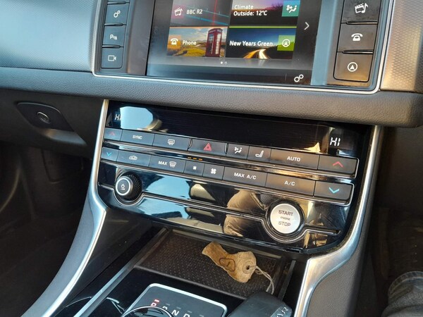 Used Jaguar XF 2016 for sale - 72082635: Photo 29