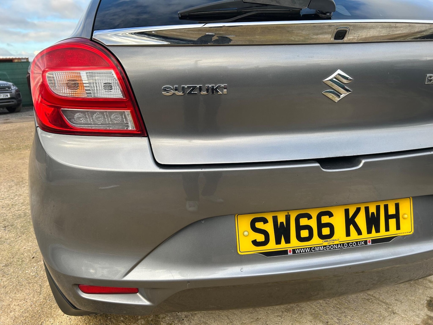 Used Suzuki Baleno 2017 for sale - 76798656: Photo 8