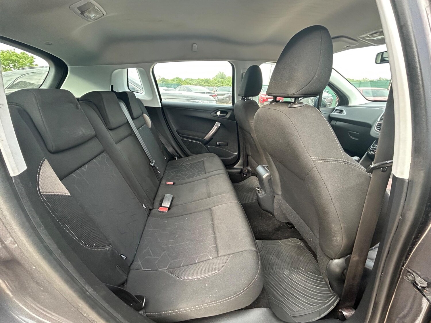 Vehicle 29