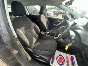 Used Peugeot 2008 2015 for sale - 74495308: Photo