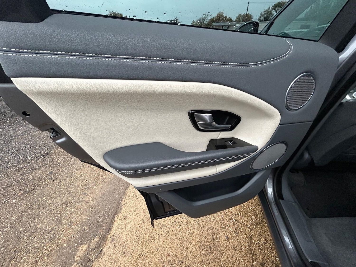 Used Land Rover Range Rover Evoque 2016 for sale - 77676531: Photo 24