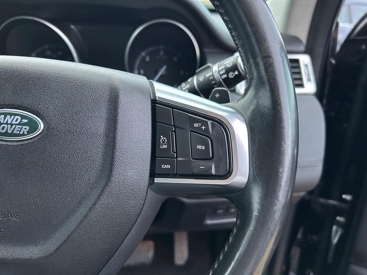 Used Land Rover Discovery Sport 2017 for sale - 76798651: Photo 17