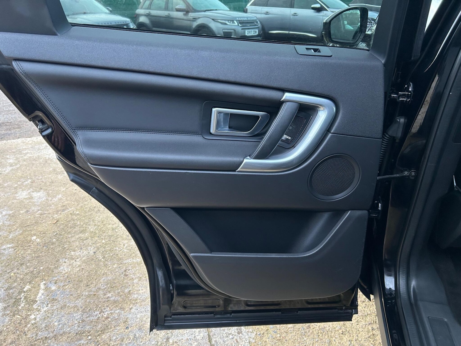 Used Land Rover Discovery Sport 2017 for sale - 76798651: Photo 29