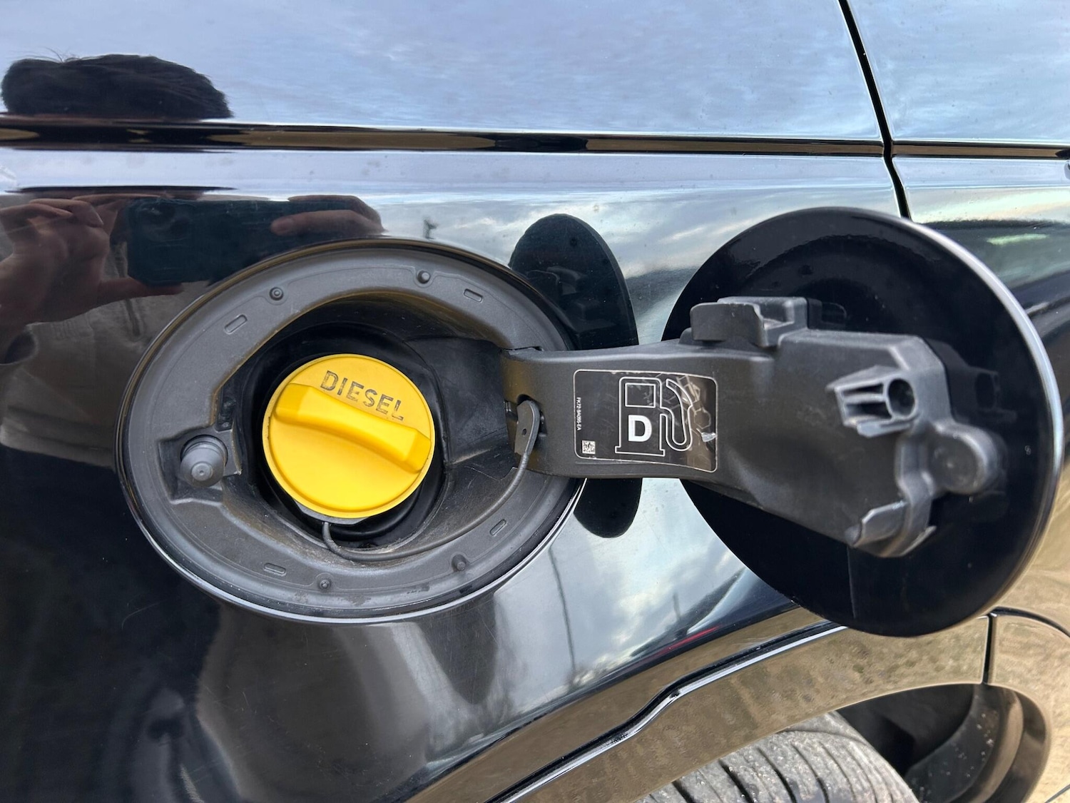 Used Land Rover Discovery Sport 2017 for sale - 76798651: Photo 32