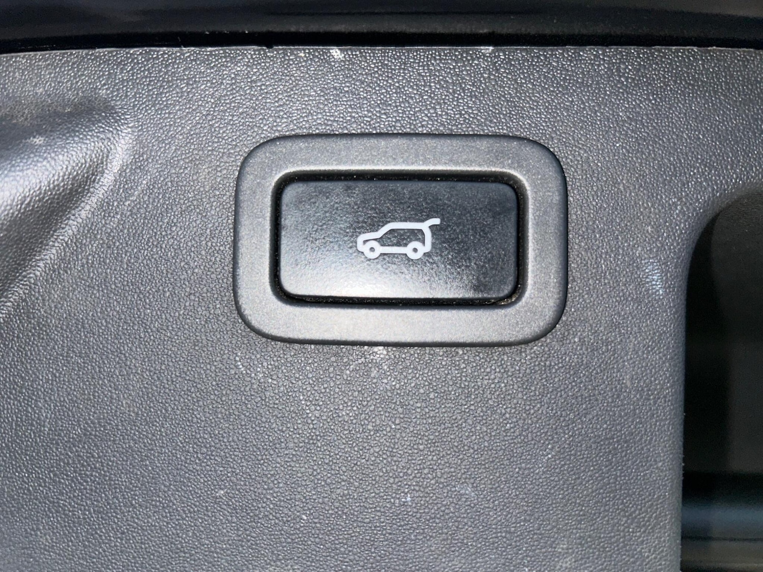 Used Land Rover Discovery Sport 2017 for sale - 76798651: Photo 39