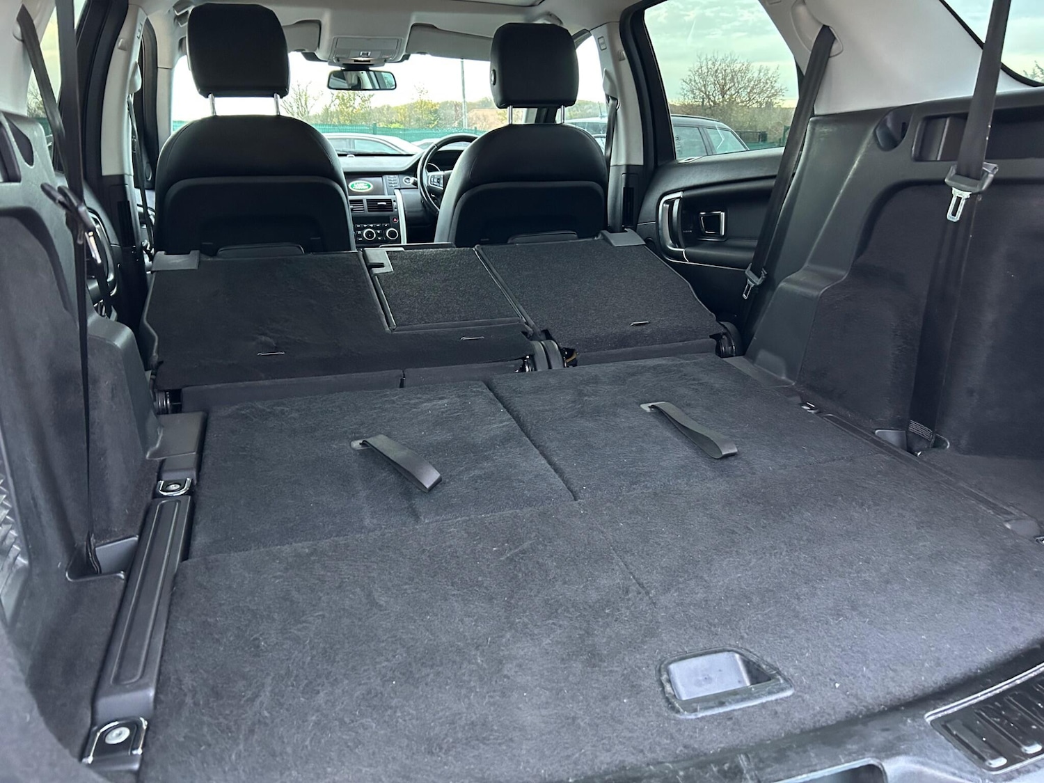 Used Land Rover Discovery Sport 2017 for sale - 76798651: Photo 40