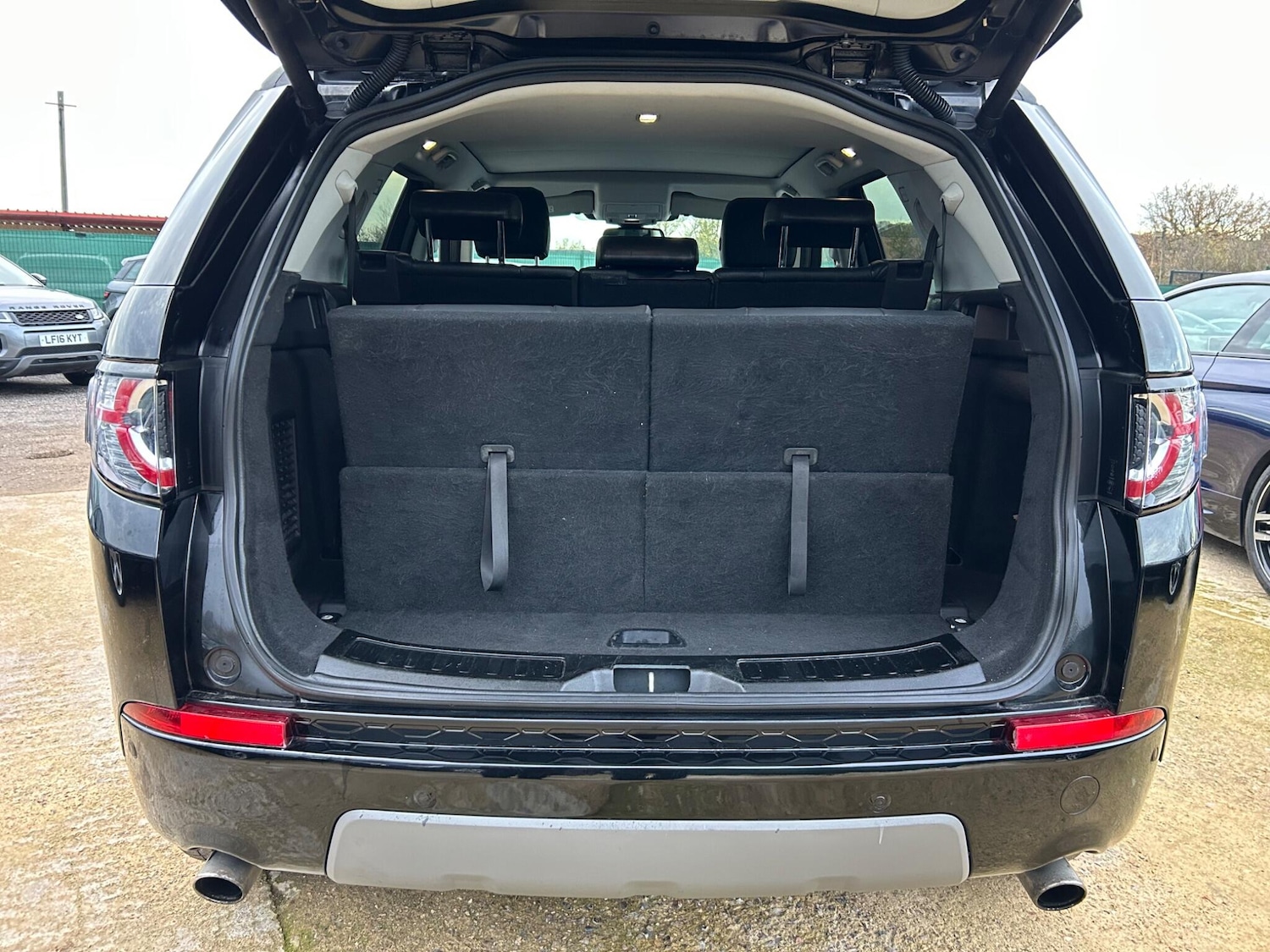 Used Land Rover Discovery Sport 2017 for sale - 76798651: Photo 42