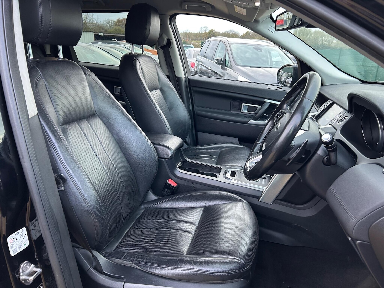 Used Land Rover Discovery Sport 2017 for sale - 76798651: Photo 8