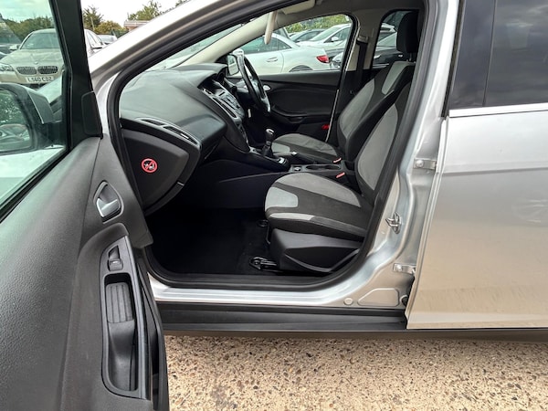 Used Ford Focus 2013 for sale - 75598525: Photo 14