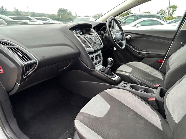 Used Ford Focus 2013 for sale - 75598525: Photo 2