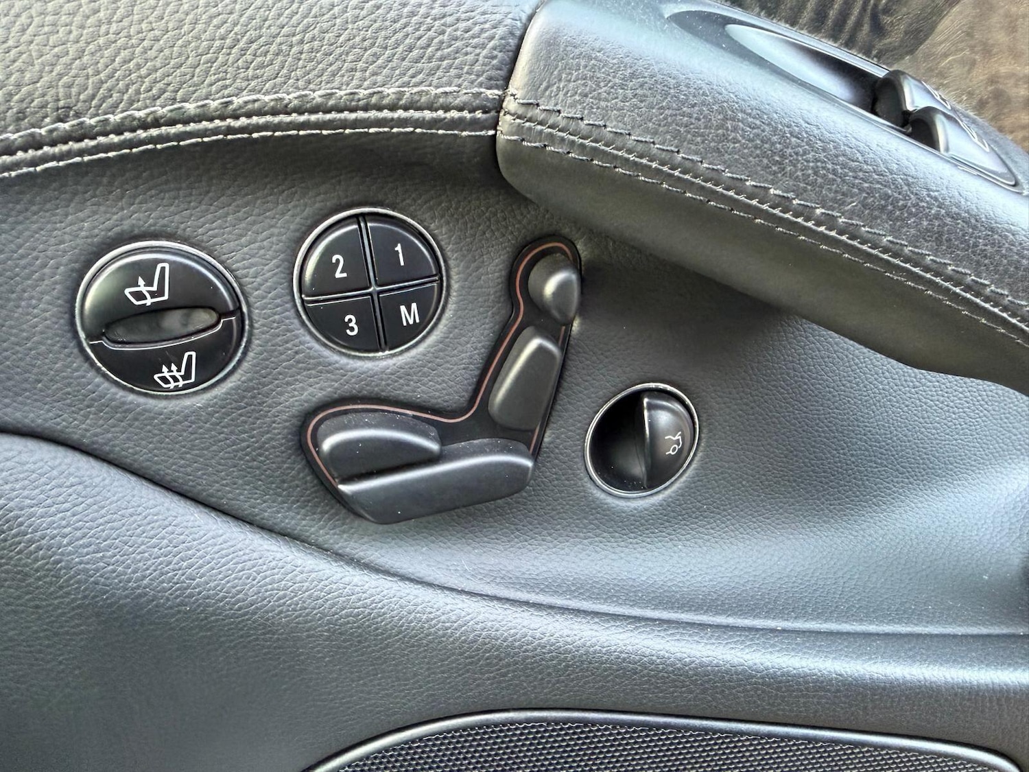 Used Mercedes-Benz SL for sale - 77236209: Photo 25