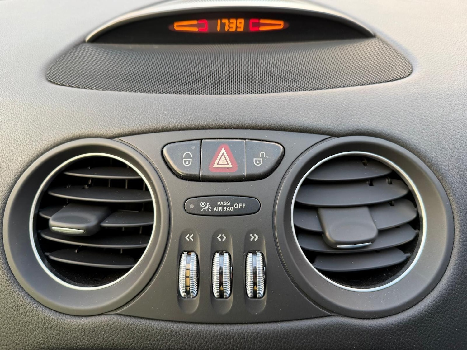 Used Mercedes-Benz SL for sale - 77236209: Photo 28