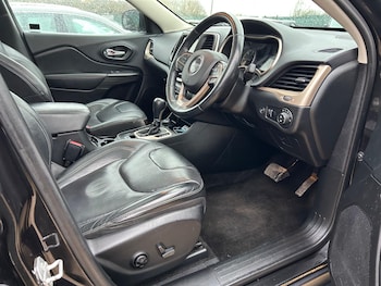 Used Jeep Cherokee 2015 for sale - 76436635: Photo