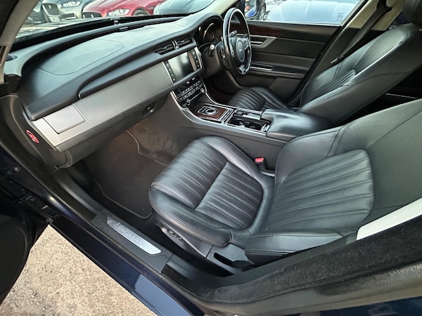 Used Jaguar XF 2016 for sale - 73853423: Photo 11