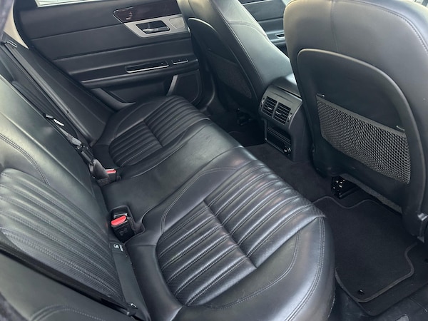Used Jaguar XF 2016 for sale - 73853423: Photo 28