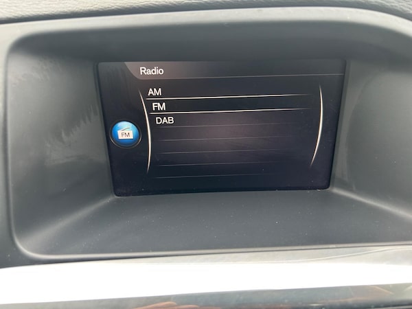 Used Volvo V60 2018 for sale - 75604668: Photo 13