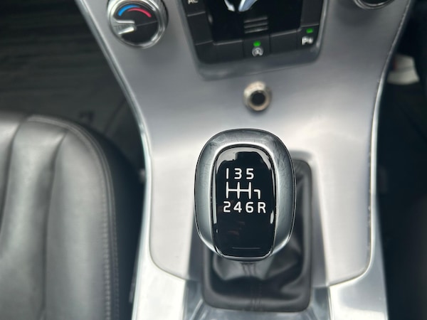 Used Volvo V60 2018 for sale - 75604668: Photo 20