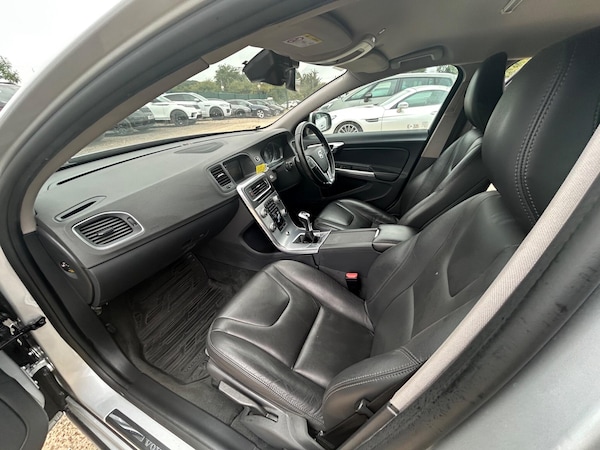 Used Volvo V60 2018 for sale - 75604668: Photo 31