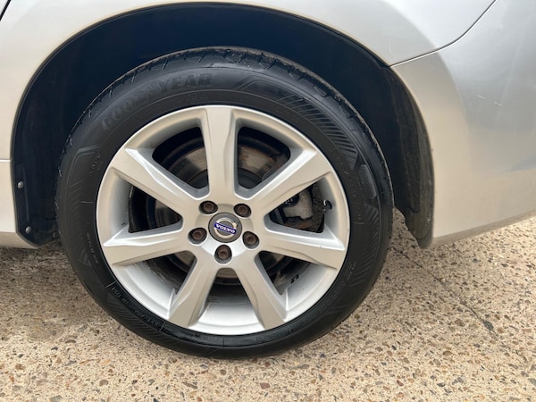 Used Volvo V60 2018 for sale - 75604668: Photo 40