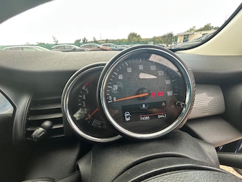 Used MINI Hatch 2017 for sale - 76010742: Photo