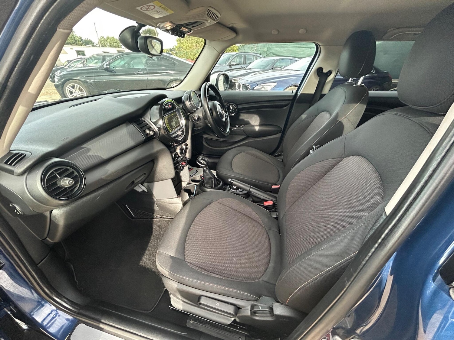 Used MINI Hatch 2017 for sale - 76010742: Photo 4