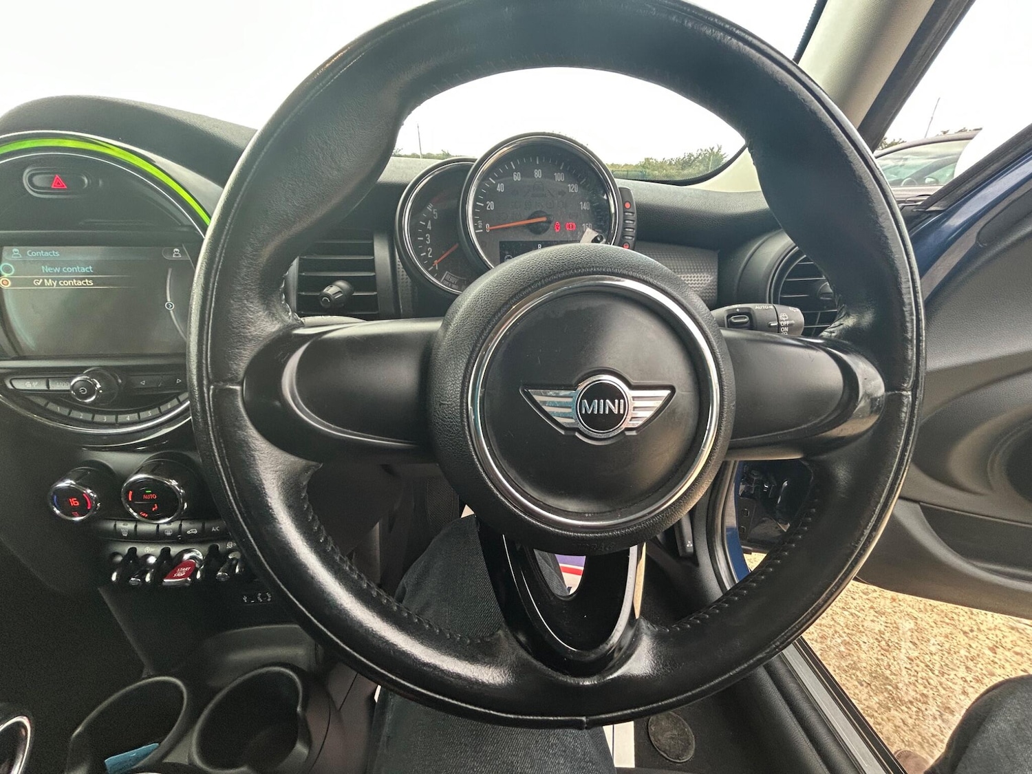 Used MINI Hatch 2017 for sale - 76010742: Photo 8