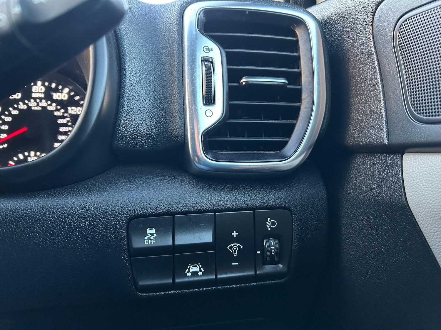 Used Kia Sportage 2017 for sale - 77033561: Photo 27