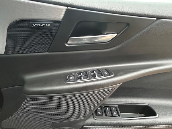 Used Jaguar XE 2017 for sale - 75032355: Photo 27