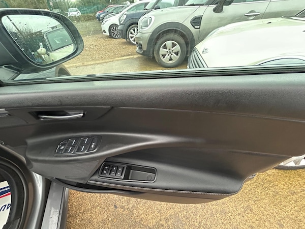 Used Jaguar XE 2017 for sale - 75032355: Photo 44