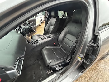 Used Jaguar XE 2017 for sale - 75032355: Photo