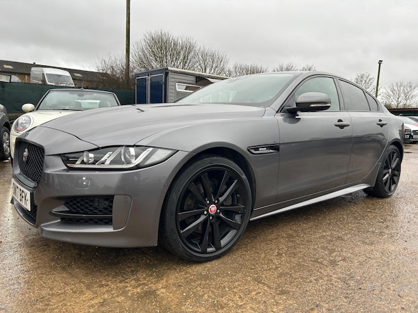 Used Jaguar XE 2017 for sale - 75032355: Photo 7