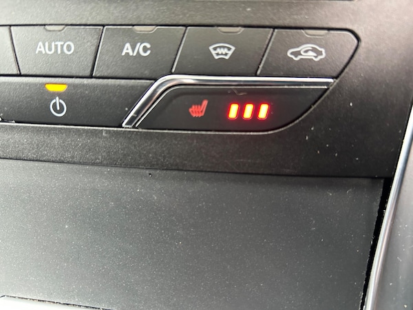 Used Ford Galaxy 2017 for sale - 76102056: Photo 31