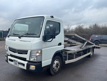 Used Mitsubishi Canter 2014 for sale - 77355162: Photo