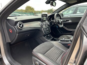 Used Mercedes-Benz CLA 2015 for sale - 76120381: Photo