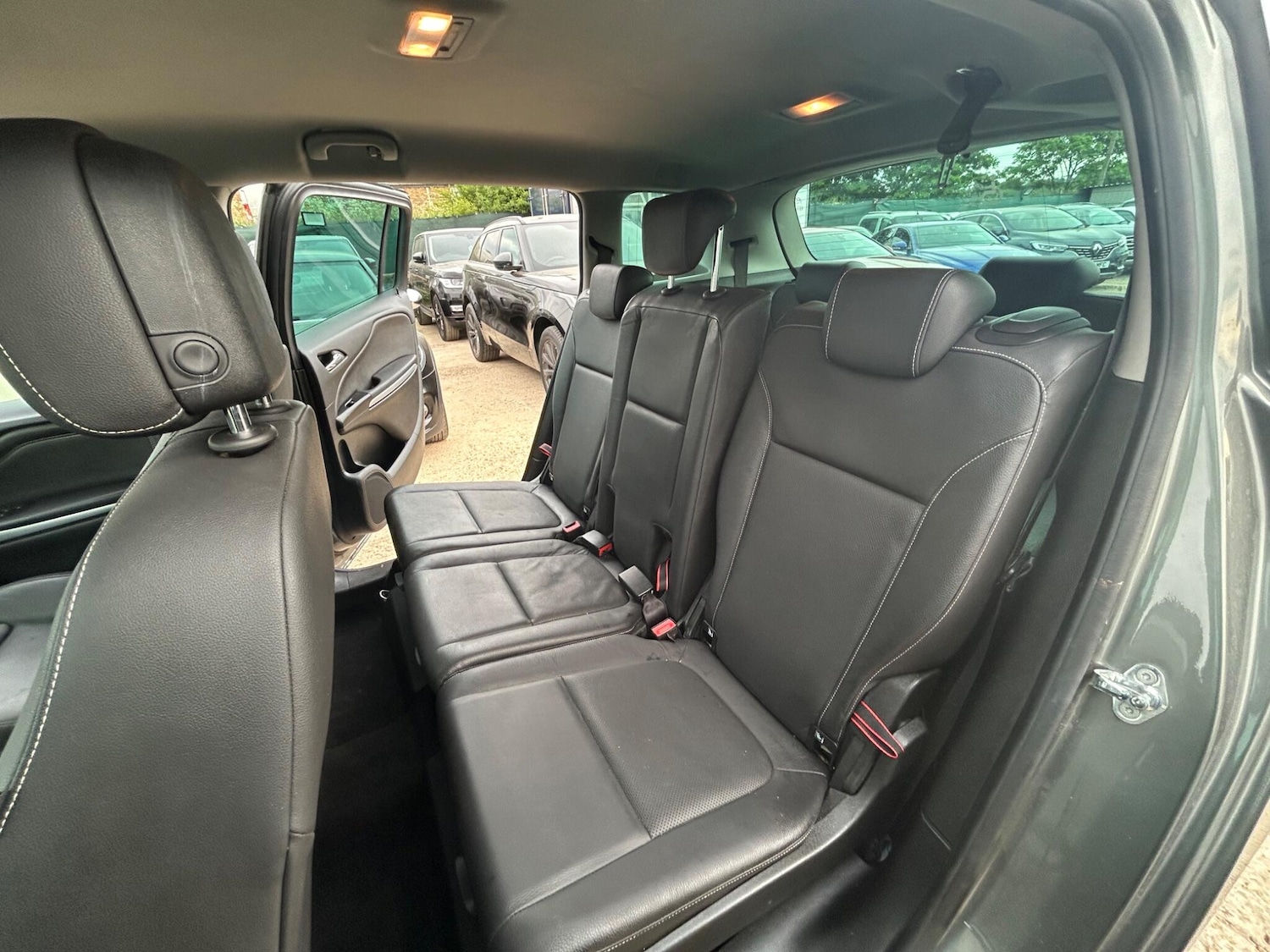 Used Vauxhall Zafira Tourer 2017 for sale - 76395584: Photo 14